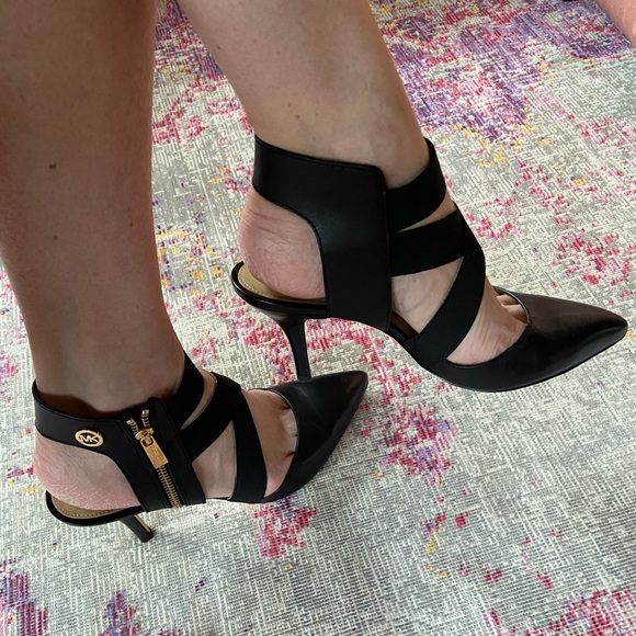 Michael Kors Meadow Mid - Picture 7 of 10